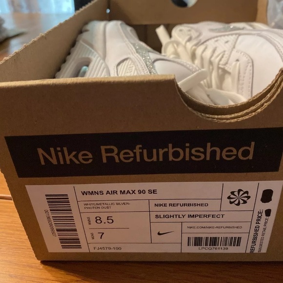 Women’s Nike Air Max 90 SE white/metallic Silver Glitter 8.5 FJ4579-100 - Picture 6 of 7